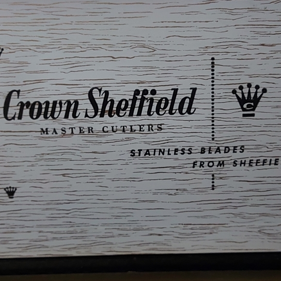 Bakelite Crown Sheffield Stainless Steel Carving Set and Steak Knives - Picture 6 of 7